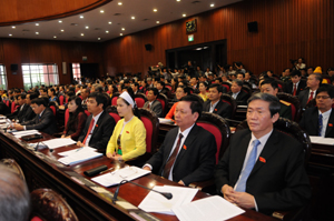 Các đại biểu Quốc hội tỉnh ta tại kỳ họp thứ nhất, Quốc hội khóa XIII. (Ảnh Bích Ngọc- TTV)